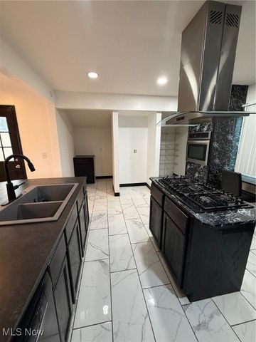 3658 Elmhurst Court, Kent, OH 44240