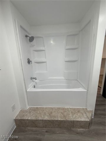 3658 Elmhurst Court, Kent, OH 44240