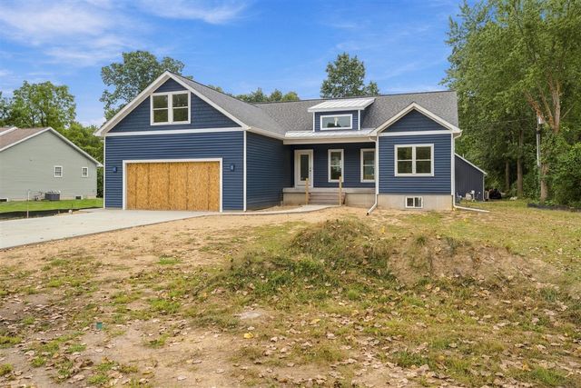 1677 Park Drive, Benton Harbor, MI 49022