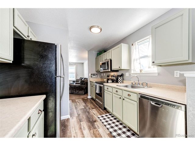 2891 Rose Hill St, Strasburg, CO 80136