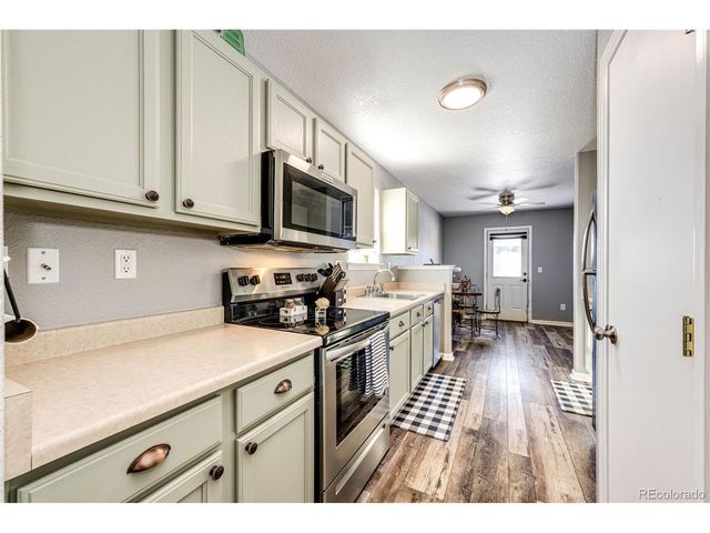 2891 Rose Hill St, Strasburg, CO 80136