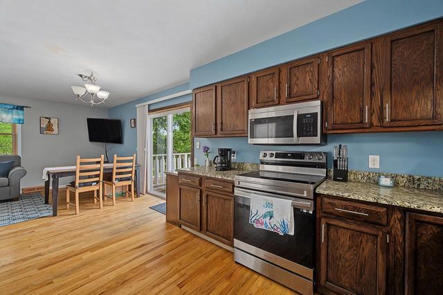 101 Orchard Lane, Mount Horeb, WI 53572