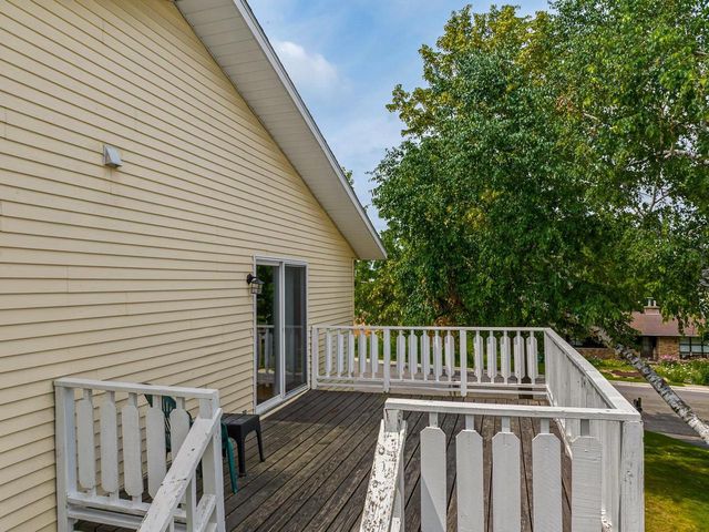 101 Orchard Lane, Mount Horeb, WI 53572