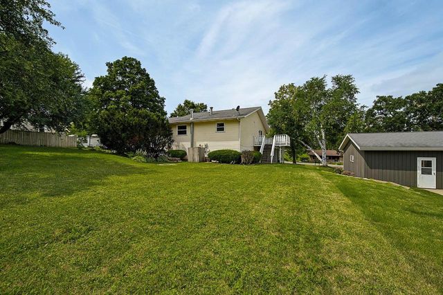 101 Orchard Lane, Mount Horeb, WI 53572