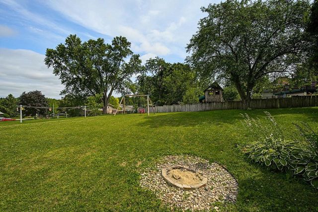 101 Orchard Lane, Mount Horeb, WI 53572