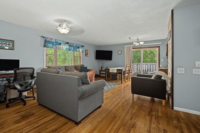 101 Orchard Lane, Mount Horeb, WI 53572