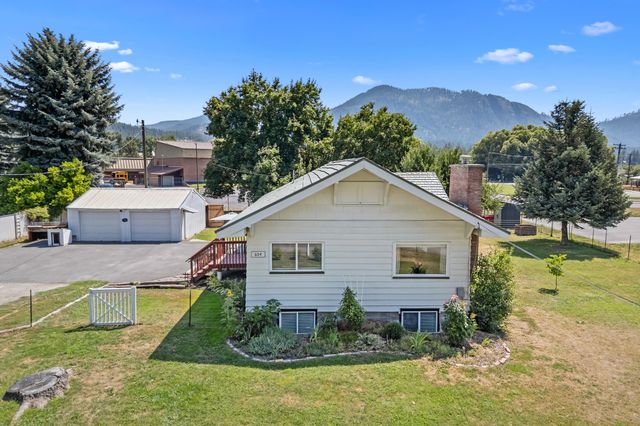 604 N 3rd ST E St, Chewelah, WA 99109