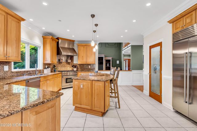 18 Haviland Drive, Millstone, NJ 08535