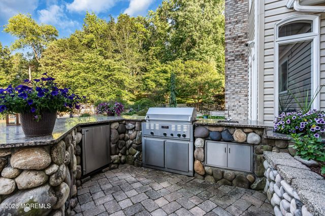 18 Haviland Drive, Millstone, NJ 08535