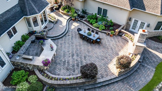 18 Haviland Drive, Millstone, NJ 08535