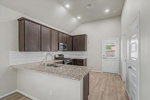 10434 Rochester Hills Lane, Tomball, TX 77375