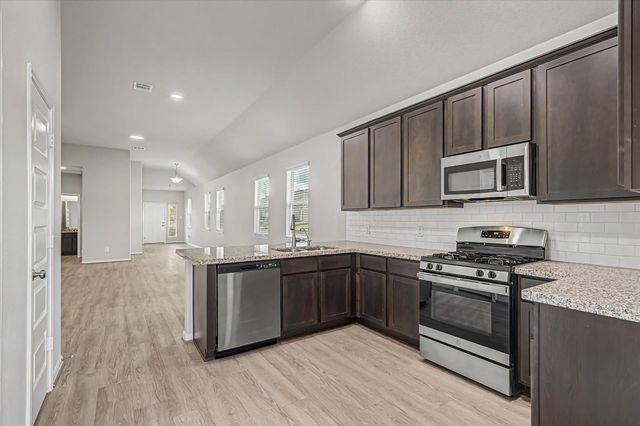 10434 Rochester Hills Lane, Tomball, TX 77375