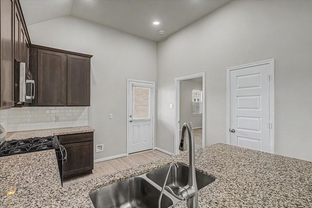 10434 Rochester Hills Lane, Tomball, TX 77375