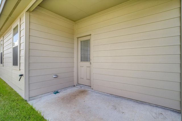 10434 Rochester Hills Lane, Tomball, TX 77375