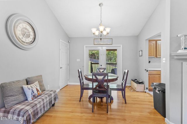 8434 Coppock Rd, Corryton, TN 37721