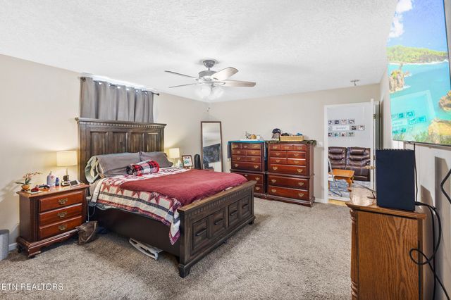 8434 Coppock Rd, Corryton, TN 37721