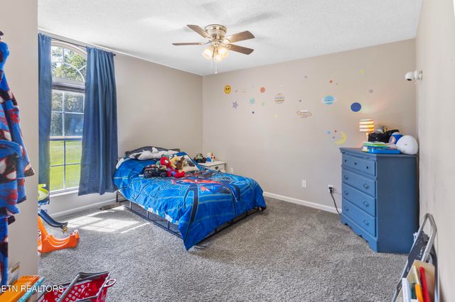 8434 Coppock Rd, Corryton, TN 37721