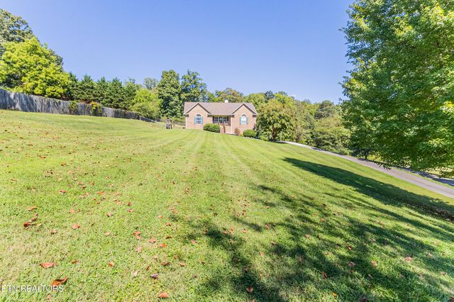 8434 Coppock Rd, Corryton, TN 37721