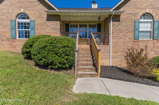 8434 Coppock Rd, Corryton, TN 37721