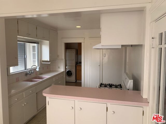 3616 Brunswick Avenue, Los Angeles, CA 90039