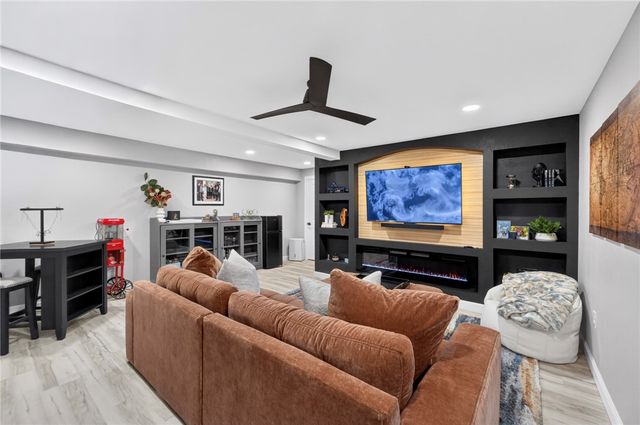 91 Joe Fromms Way, West Warwick, RI 02893