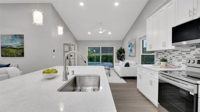1027 DEES DRIVE, Oviedo, FL 32765