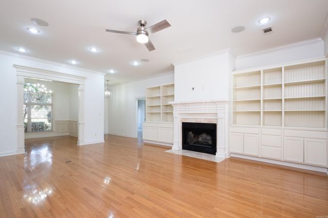 131 Hidden Valley Loop, Maumelle, AR 72113