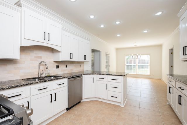 131 Hidden Valley Loop, Maumelle, AR 72113