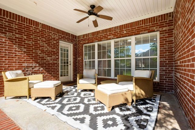 131 Hidden Valley Loop, Maumelle, AR 72113