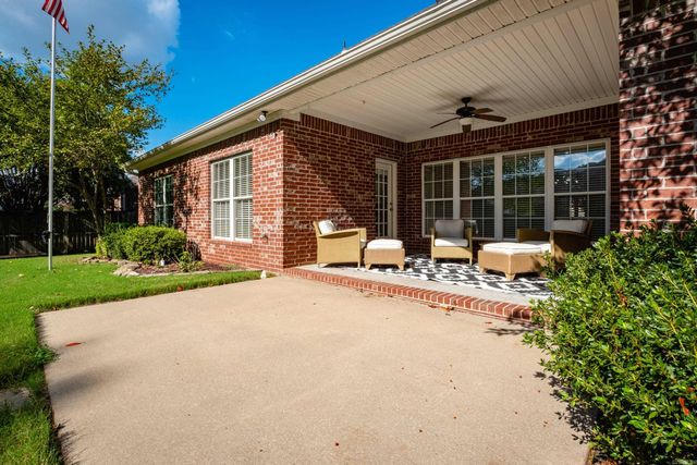 131 Hidden Valley Loop, Maumelle, AR 72113