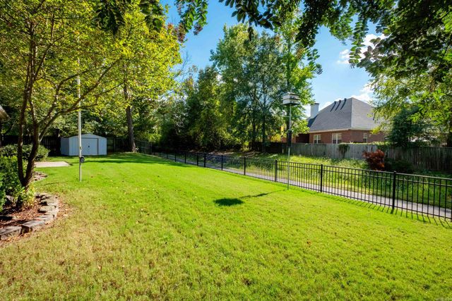 131 Hidden Valley Loop, Maumelle, AR 72113