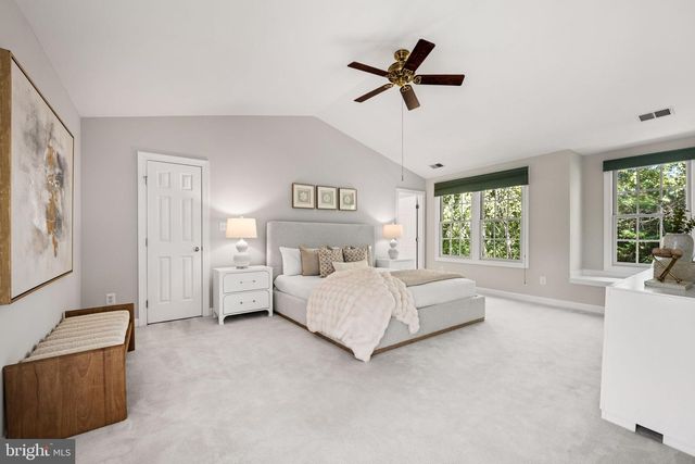 8609 WOODLAND HEIGHTS CT, Alexandria, VA 22309