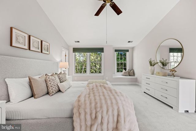 8609 WOODLAND HEIGHTS CT, Alexandria, VA 22309