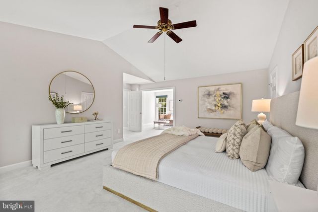 8609 WOODLAND HEIGHTS CT, Alexandria, VA 22309