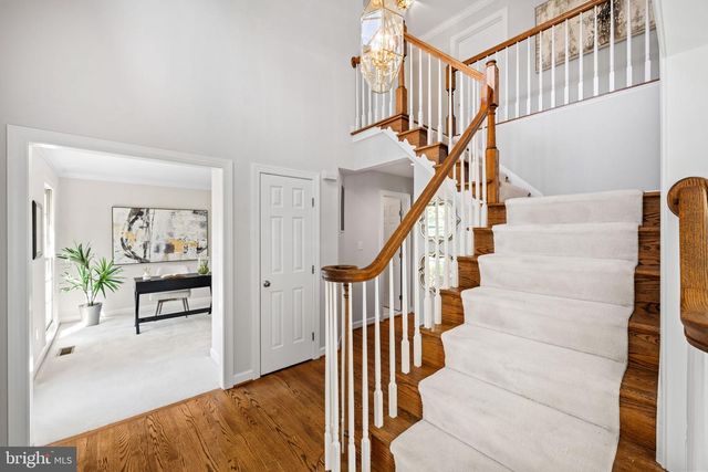 8609 WOODLAND HEIGHTS CT, Alexandria, VA 22309