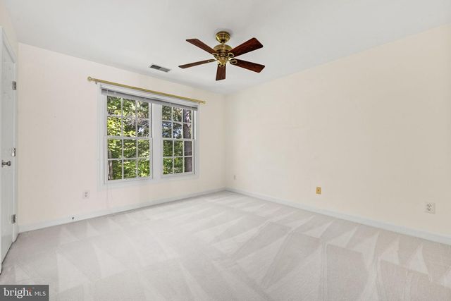 8609 WOODLAND HEIGHTS CT, Alexandria, VA 22309