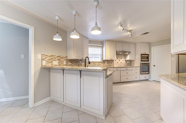 14107 Cherry Mound Road, Houston, TX 77077
