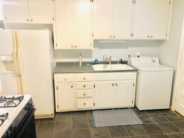 3219 FAIRFAX Road, Montgomery, AL 36109