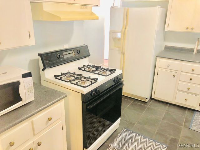 3219 FAIRFAX Road, Montgomery, AL 36109