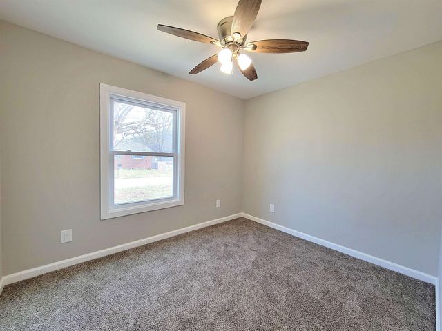 1000 Mount Vernon Circle, Barboursville, WV 25504