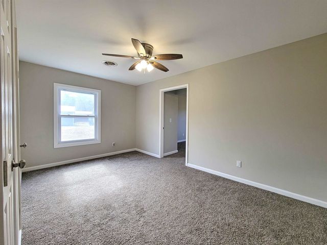 1000 Mount Vernon Circle, Barboursville, WV 25504