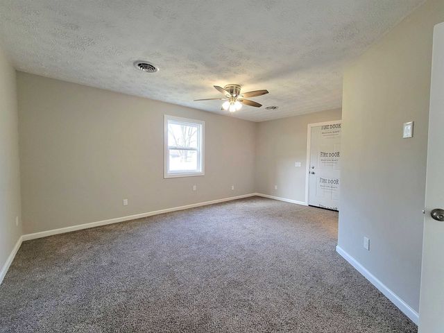 1000 Mount Vernon Circle, Barboursville, WV 25504