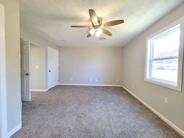 1000 Mount Vernon Circle, Barboursville, WV 25504