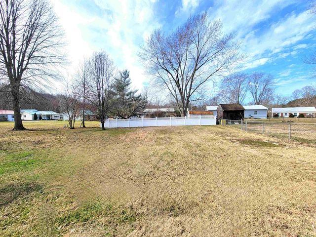 1000 Mount Vernon Circle, Barboursville, WV 25504