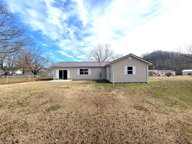 1000 Mount Vernon Circle, Barboursville, WV 25504