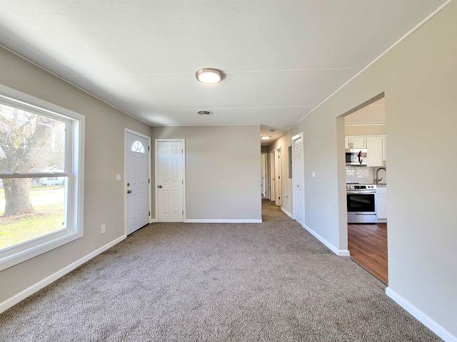 1000 Mount Vernon Circle, Barboursville, WV 25504