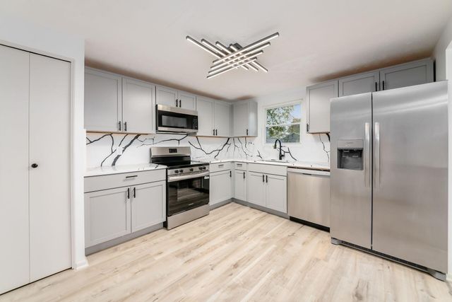 1325 Carlyle Drive, Reynoldsburg, OH 43068