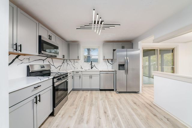 1325 Carlyle Drive, Reynoldsburg, OH 43068