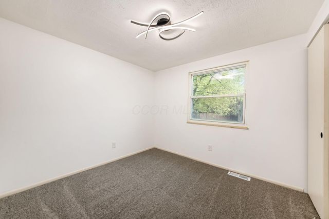 1325 Carlyle Drive, Reynoldsburg, OH 43068