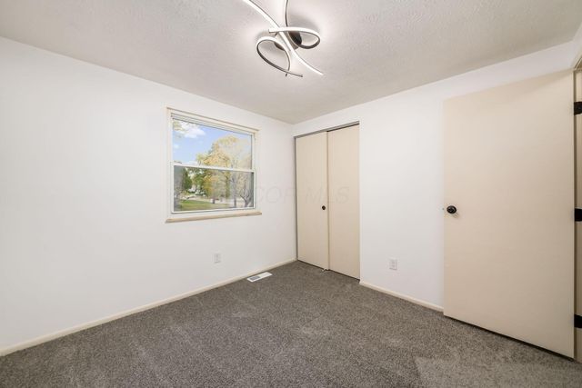 1325 Carlyle Drive, Reynoldsburg, OH 43068